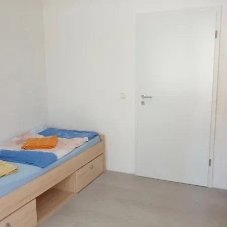 Apartment Schoene Fuer Monteure Bis Zu 8 Personen In Burgbrohl