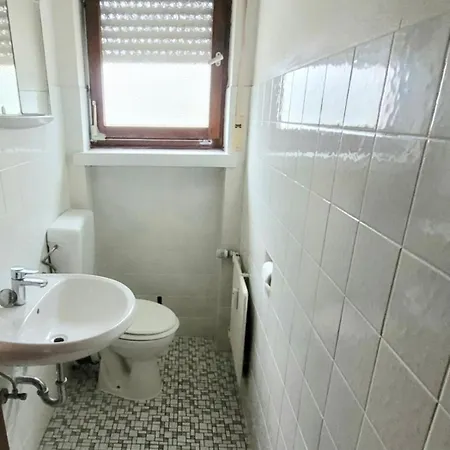 Schoene Fuer Monteure Bis Zu 8 Personen In * Burgbrohl